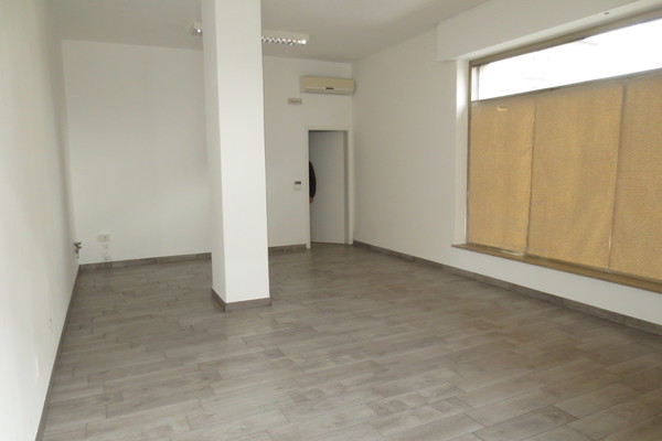 interno 1 - NEGOZIO THIENE (VI)